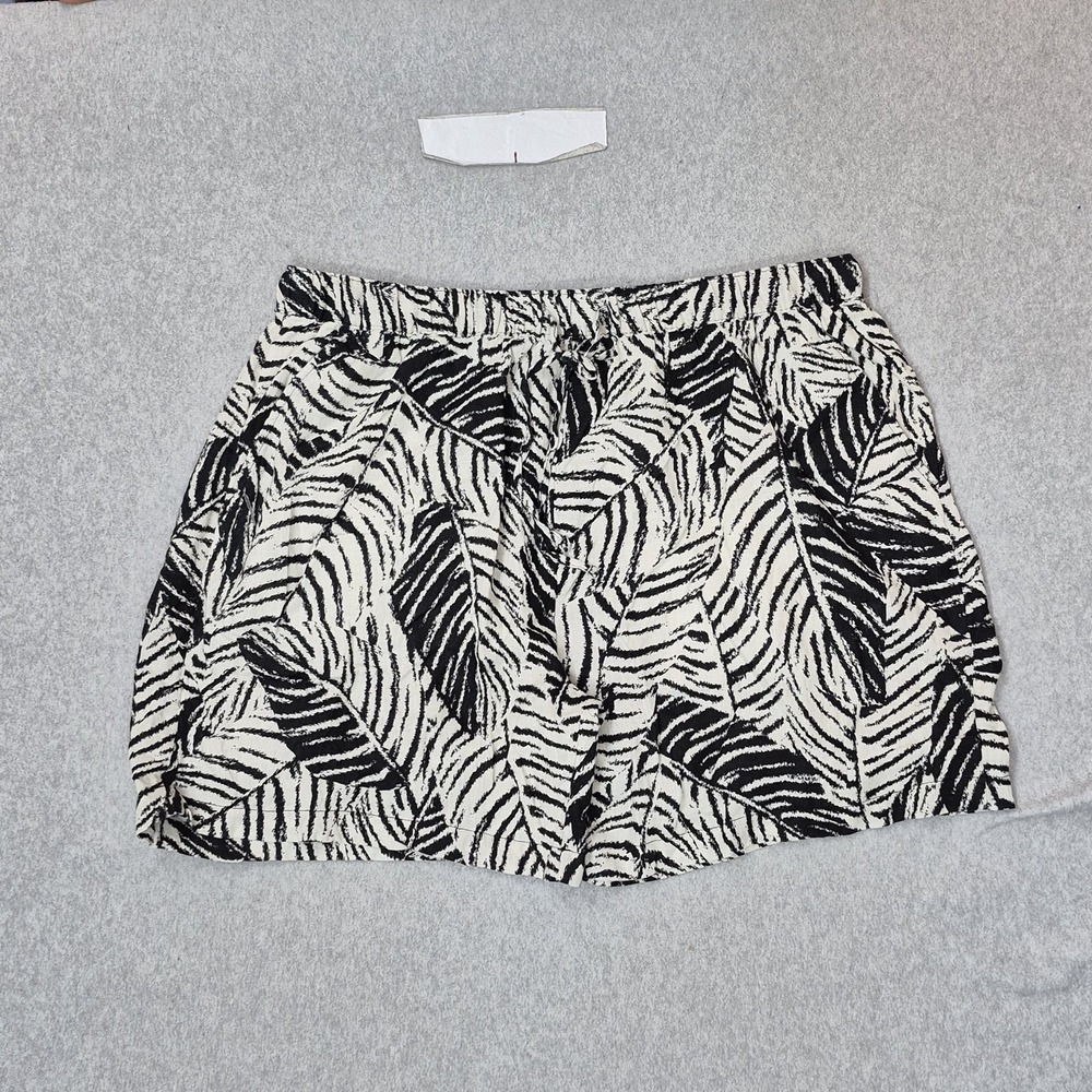 Cynthia Rowley Women Shorts 1X Black Linen Zebra Print Coastal Beach 6" Inseam